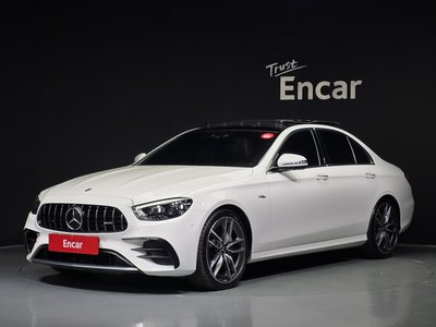 MERCEDES-BENZ E-CLASS - 1