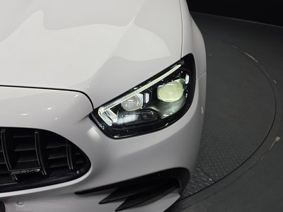 MERCEDES-BENZ E-CLASS - 9