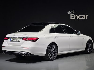MERCEDES-BENZ E-CLASS - 4