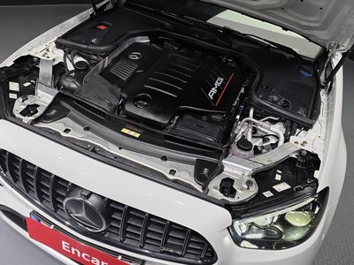 MERCEDES-BENZ E-CLASS - 7