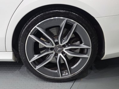 MERCEDES-BENZ E-CLASS - 8