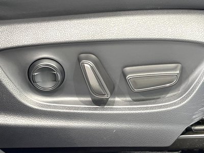 صورة مصغرة 47 لـ 2024 Toyota CROWN SPORT