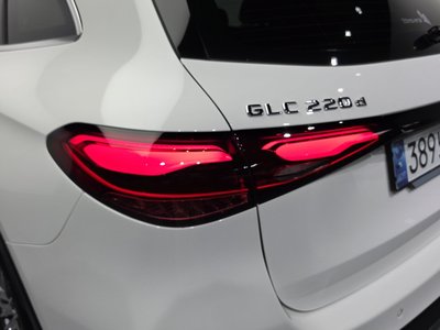 صورة 10 لـ 2025 Mercedes-BENZ GLC