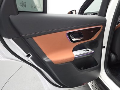 2025 Mercedes-BENZ GLC 缩略图 15