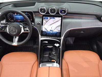 صورة 5 لـ 2025 Mercedes-BENZ GLC
