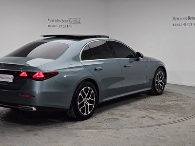 MERCEDES-BENZ E-CLASS - 5