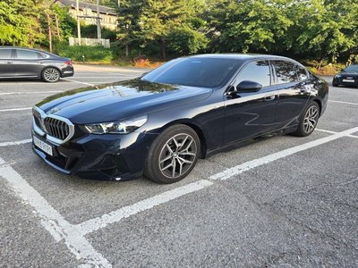 BMW 5 SERIES - 4