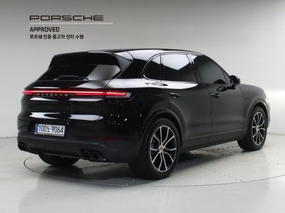 صورة 4 لـ 2025 Porsche CAYENNE