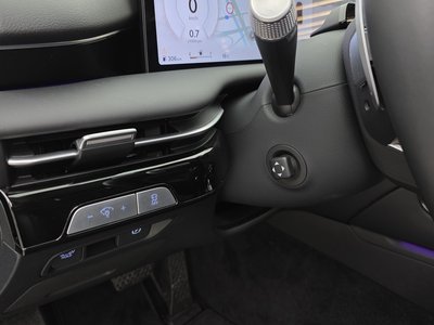 2024 Genesis G80 (RG3) thumbnail 16