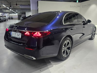 MERCEDES-BENZ E-CLASS - 3