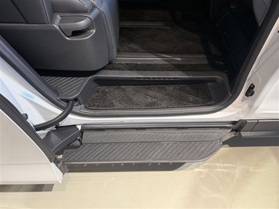 صورة 10 لـ 2023 Toyota ALPHARD