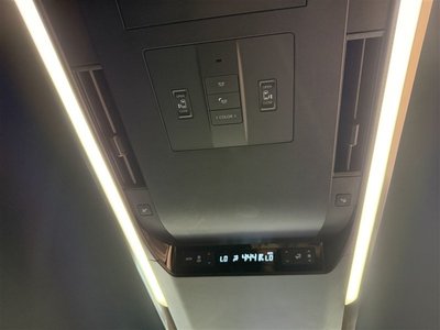 صورة مصغرة 29 لـ 2023 Toyota ALPHARD