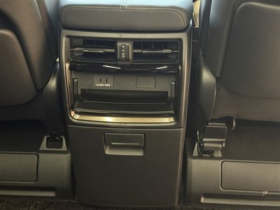 صورة مصغرة 30 لـ 2023 Toyota ALPHARD