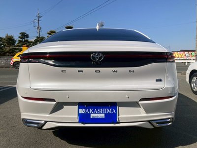 TOYOTA CROWN CROSSOVER - 8