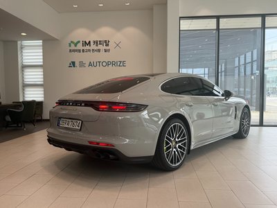 PORSCHE PANAMERA - 5