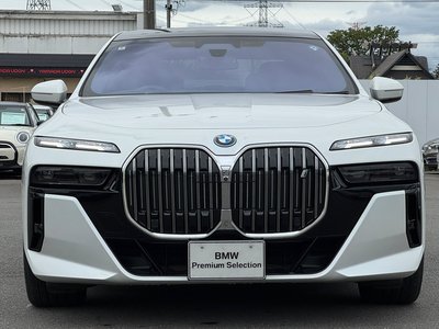 BMW I7 - 7
