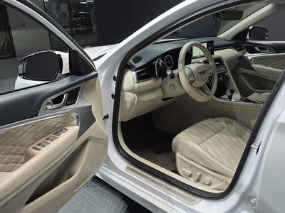 2023 Genesis THE NEW G70 — миниатюра 13
