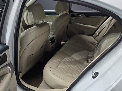 2023 Genesis THE NEW G70 — миниатюра 16