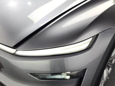 TESLA MODEL Y - 9