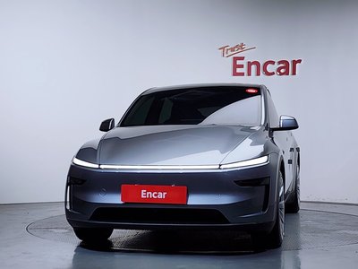TESLA MODEL Y - 2