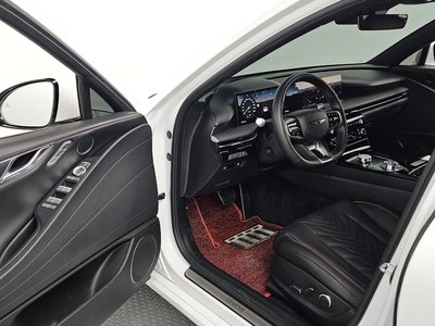 2024 Genesis G80 (RG3) thumbnail 17