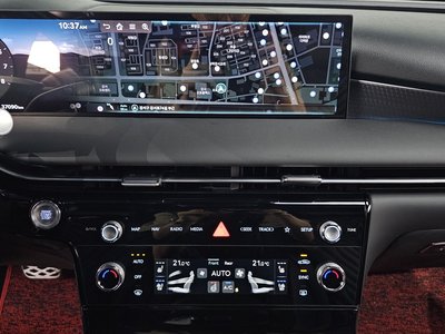 2024 Genesis G80 (RG3) thumbnail 20