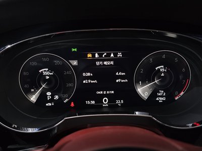 BENTLEY BENTAYGA - 8