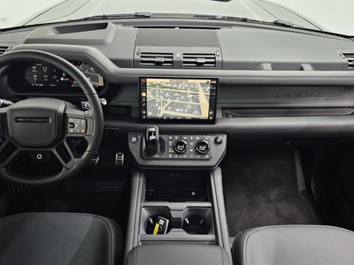 LAND ROVER DEFENDER - 2