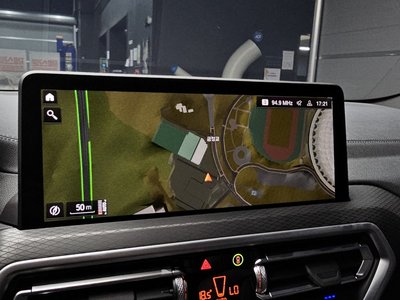 2025 BMW X4 thumbnail 20