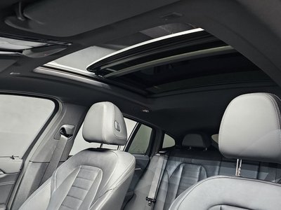 2025 BMW X4 thumbnail 32