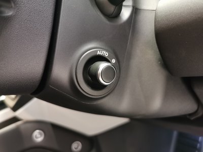 2025 LAND Rover DEFENDER 缩略图 15