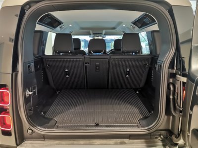 2025 LAND Rover DEFENDER 缩略图 25