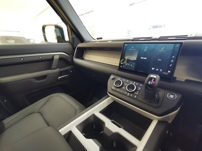 2025 LAND Rover DEFENDER 缩略图 35