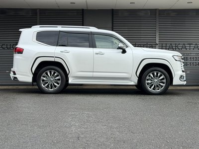 صورة 4 لـ 2026 Toyota LAND CRUISER 300