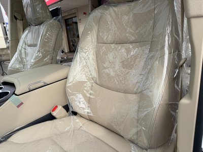 2026 Toyota LAND CRUISER 300 — миниатюра 27