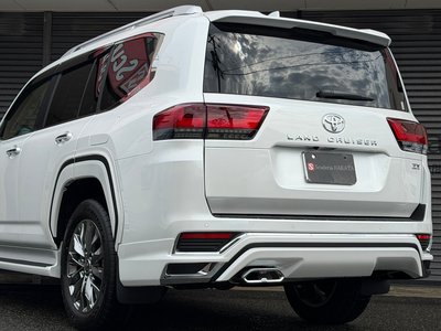 2026 Toyota LAND CRUISER 300 — миниатюра 12