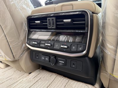 2026 Toyota LAND CRUISER 300 — миниатюра 35