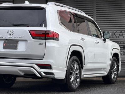 صورة 6 لـ 2026 Toyota LAND CRUISER 300