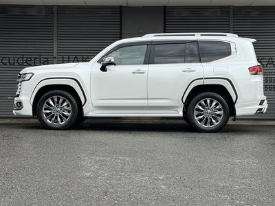 صورة 10 لـ 2026 Toyota LAND CRUISER 300
