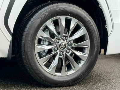 2026 Toyota LAND CRUISER 300 — миниатюра 13