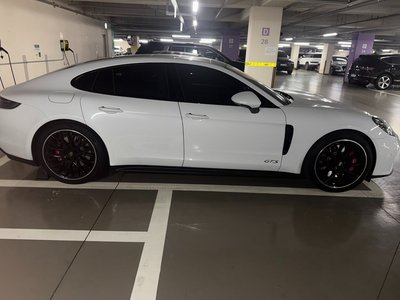 PORSCHE PANAMERA - 5