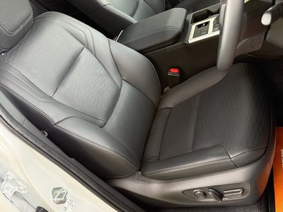 TOYOTA LAND CRUISER 250 - 8