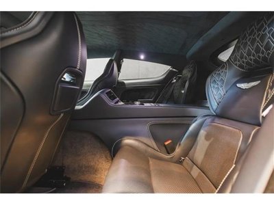 2015 Aston Martin RAPIDE 缩略图 30