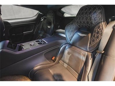 2015 Aston Martin RAPIDE 缩略图 29