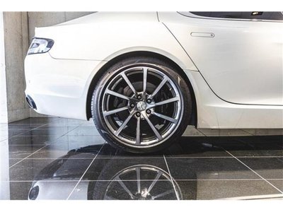 2015 Aston Martin RAPIDE 缩略图 14