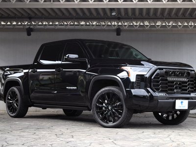 TOYOTA TUNDRA