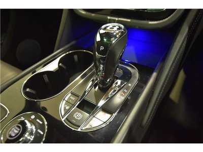 2018 Bentley BENTAYGA — миниатюра 18