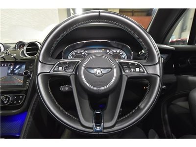 2018 Bentley BENTAYGA photo 5