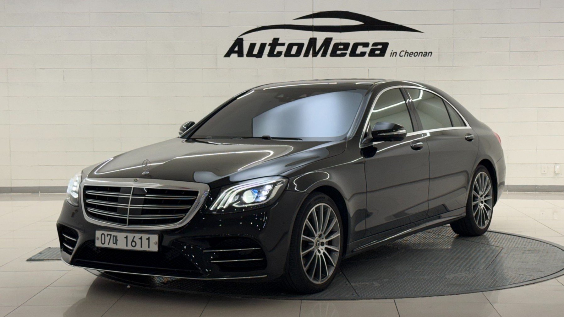 MERCEDES-BENZ S-CLASS - View 1