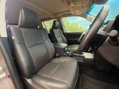 TOYOTA LAND CRUISER PRADO - 9